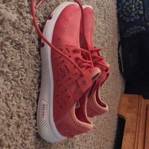 Lightly used Sperry tennis shoes!